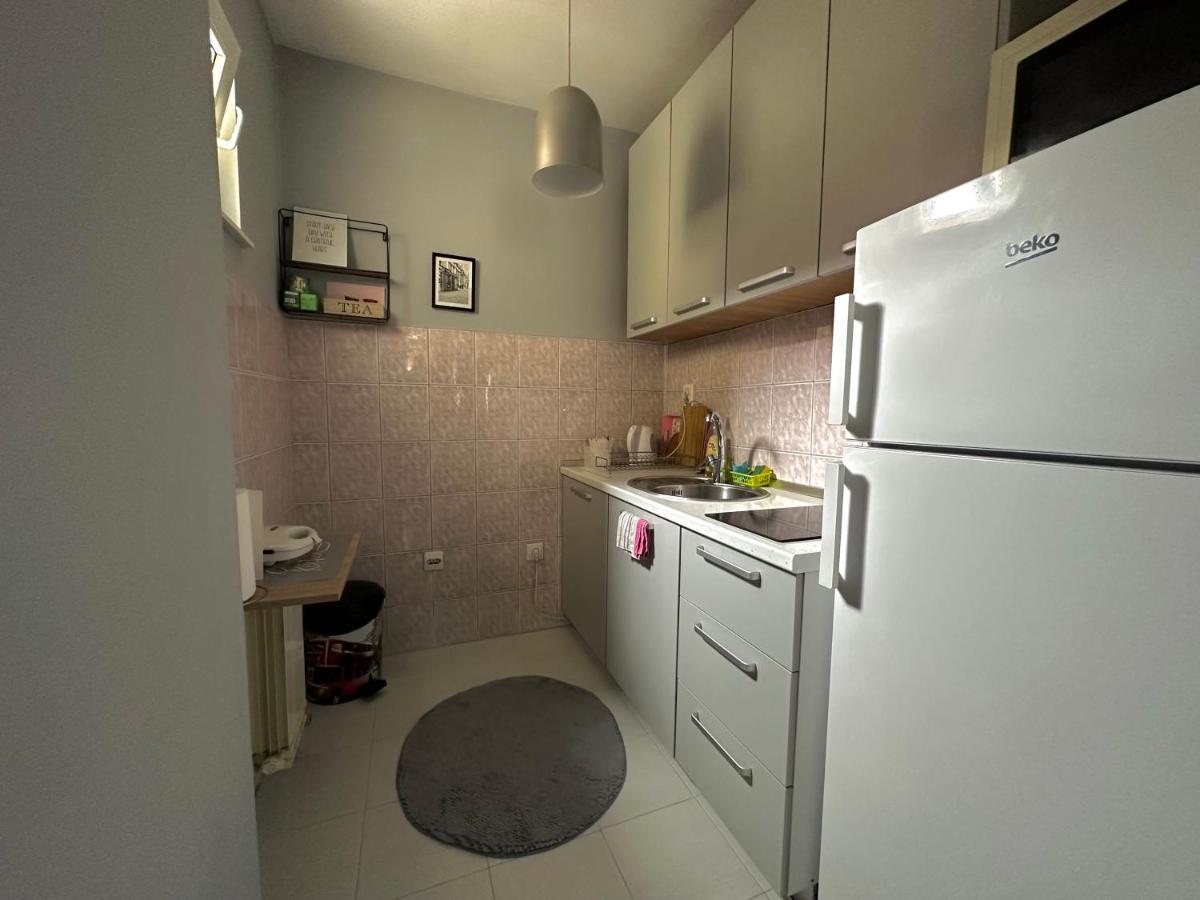 Apartment Teatar Tuzla Exterior photo